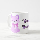 Süßer Kawaii sitzender Lavendel-Fuchs mit lila Sch Kaffeetasse (Vorderseite Links)