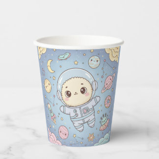 Süßer Kawaii-Weltraum - Astronaut und lächelnder M Pappbecher