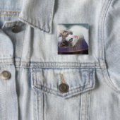 Süßer Kitty im karierten Bett Button (Beispiel)