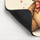 Süßer kleiner brauner Bär mit Krawatte Mousepad (Ecke)