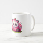 Süßer kleiner Panda mit Erdbeere Kaffeetasse (VorderseiteRechts)