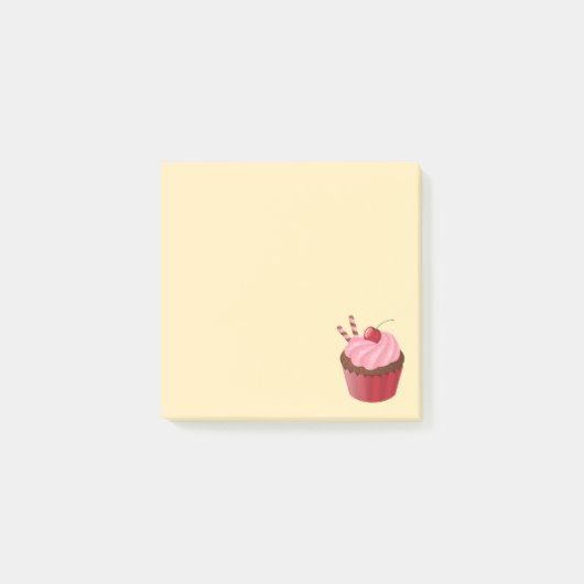 Süßer, köstlicher Cupcake auf Gelb Post-it Klebezettel (Vorderseite)