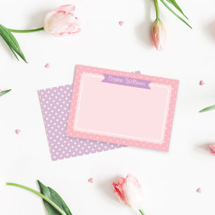 Süßer lila und rosa gepunkteter personalisierter N Mitteilungskarte