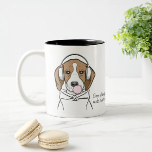 Süßer lustiger Beagle-Hund mit Bubble-Gum Zweifarbige Tasse