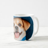 Süßer lustiger blauer Hut glücklicher Hund Kaffeetasse (VorderseiteRechts)
