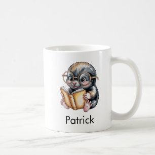 Süßer Maulwurf beim Lesen eines Buches Custom Kaffeetasse