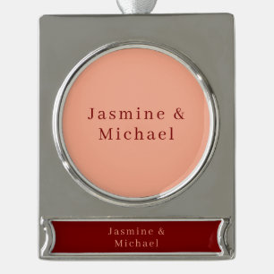 Süßer minimalistischer Deep Red & Peach Eigenname Banner-Ornament Silber
