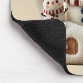 Süßer nadelgefilzter Schneemann Schneeballglobus-M Mousepad (Ecke)