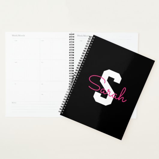 Süßer Name & Monogramm | Schwarz Weiß & Rosa Planer (Anzeige)