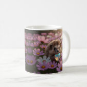 Süßer Oktober-Igel mit Opal-Herz Kaffeetasse (VorderseiteRechts)