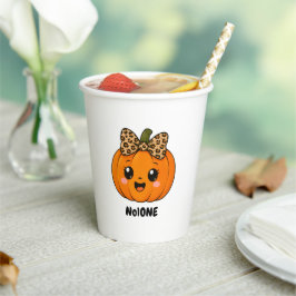 Süßer orangefarbener kleiner Kürbis Halloween Name Pappbecher