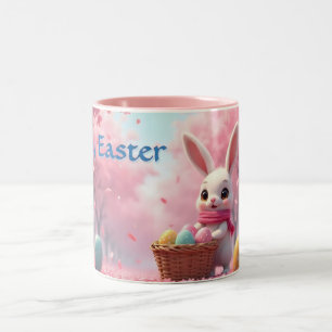 Süßer Osterhase mit Korb voller bunter Eier Zweifarbige Tasse