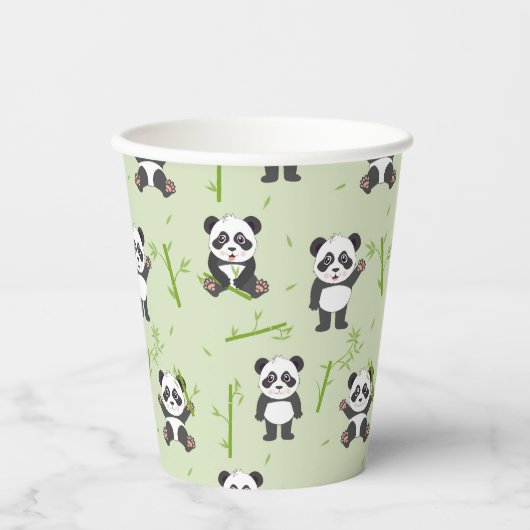 Süßer Panda-Bär-Bambus-Kawaii-Tiermuster Pappbecher (Vorderseite)
