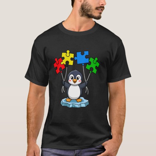 Süßer Pinguin hält Puzzleteile Autismus-Bewusstsei T-Shirt (Vorderseite)