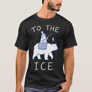 Süßer Pinguin reitet auf Eisbär T-Shirt