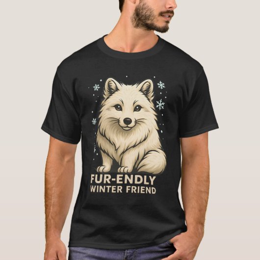 Süßer Polarfuchs – „Fell-iger Winterfreund“ T-Shirt (Vorderseite)