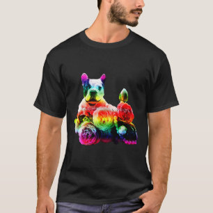 Süßer Regenbogen-Mops-Hund liegt in Rosen T-Shirt