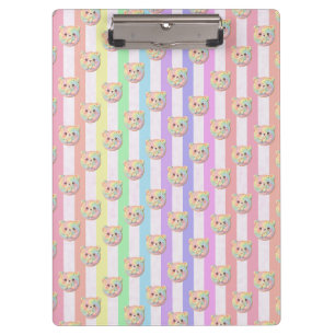 Süßer Regenbogen-Pastell-Teddybär und Streifen Klemmbrett