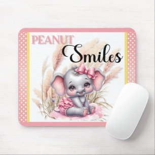 Süßer Rosa Elefant - Erdnuss Lächelt Mousepad
