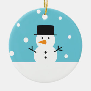 Süßer Schneemann auf schneebedecktem Hintergrund f Keramikornament
