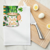 Süßer St. Patrick's Day Gnom, der Kaffee trinkt Geschirrtuch (Viertel Falte)