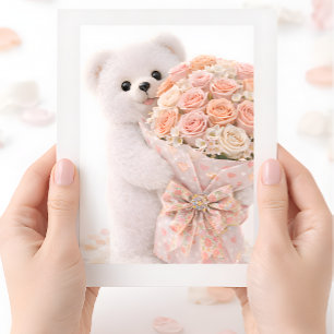 Süßer Teddybär hält Bouquet aus rosafarbenen Pfirs Karte