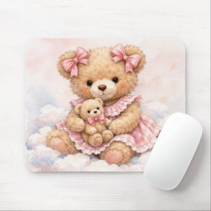 Süßer Teddybär sitzt auf einer Wolke Mousepad
