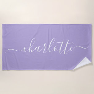 Süßer trendiger Schriftname personalisiert Lavende Strandtuch