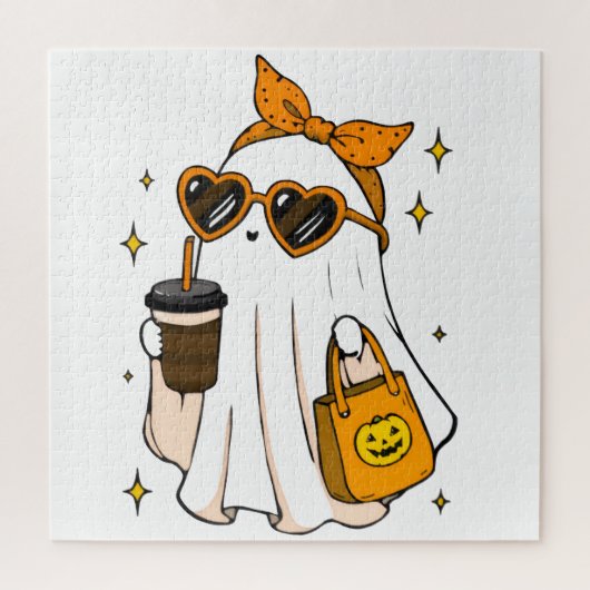 Süßer unheimlicher Saison-Geist mit Eiskaffee und Puzzle (Vertikal)