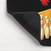 Süßer Weihnachtsmann spielt Bowlingkugel und Ns Bo Mousepad (Ecke)