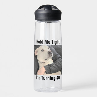 Süßer weißer Hund hat Angst, 40 zu werden, lustige Trinkflasche
