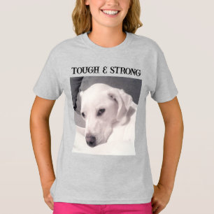 Süßer weißer Labrador-Mischlingshund-Foto zäh und T-Shirt