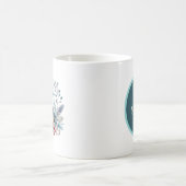 Süßer Wintervogel mit Monogramm Kaffeetasse (Mittel)