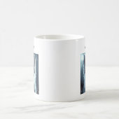 Süßer Wolfbaby im Mondlicht Kaffeetasse (Mittel)