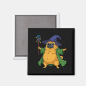 Süßer Zauberer-Pug-Hund mit einem magischen Stab Magnet (Vorderseite/Rückseite)