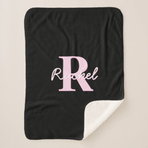 Süßes anpassbares Monogramm Hellrosa und Schwarz Sherpadecke