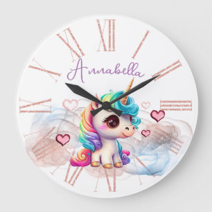 Süßes Baby-Einhorn und Herzen Große Wanduhr