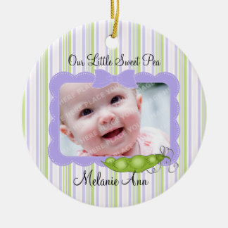 Süßes Baby-Erbsen-Foto Keramikornament