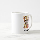 Süßes Baby-Leopard liest ein Buch Custom Kaffeetasse (VorderseiteRechts)