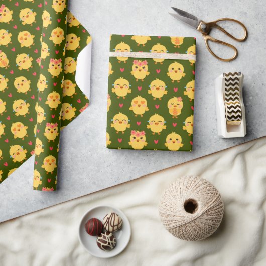 Süßes Babyküken Liebe mit Herzen Geschenkpapier (Kunsthandwerk)