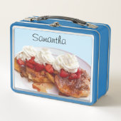 Süßes Brot mit Erdbeeren und Sahne Metall Brotdose (Vorderseite)