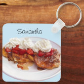 Süßes Brot mit Erdbeeren und Sahne Schlüsselanhänger (Rückseite)