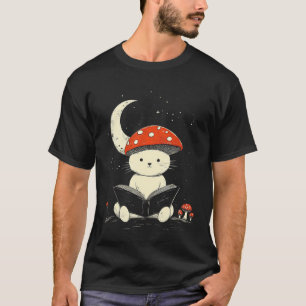 Süßes Cottagecore Pilzkatze liest ein Buch auf T-Shirt