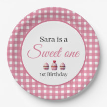 Süßes Ein-Cupcake für den 1. Geburtstag eines Mädc