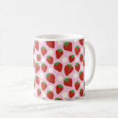 Süßes Erdbeermuster auf rosa Hintergrund Kaffeetasse (VorderseiteRechts)