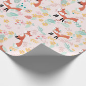 Süßes Fuchs-Blumenmuster Rosa Design Geschenkpapier (Ecke)