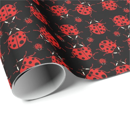 Süßes gemustertes Marienkäfermuster Geschenkpapier (Rolleneckpunkt)