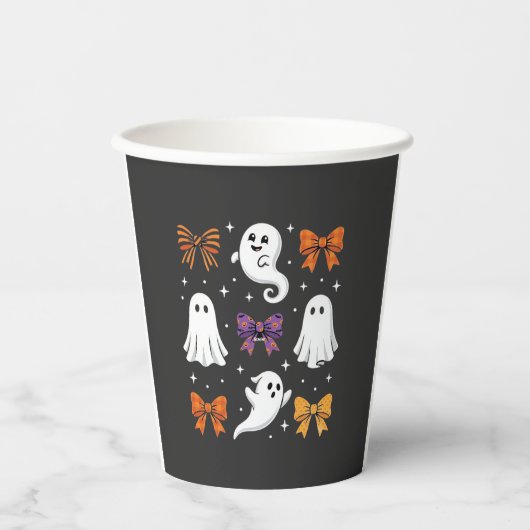 Süßes Gespenst mit Schleifen Halloween-Design_1 Pappbecher (Vorderseite)