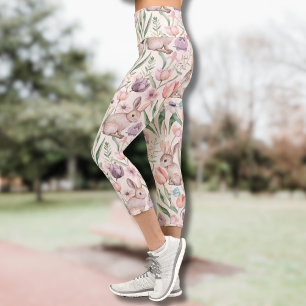 Süßes graues Kaninchen mit bunten Tulpen Capri Leggings