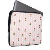 Süßes Herz-Blumenmuster – Sanft rosa gestreift Laptopschutzhülle (Vorne Rechts)